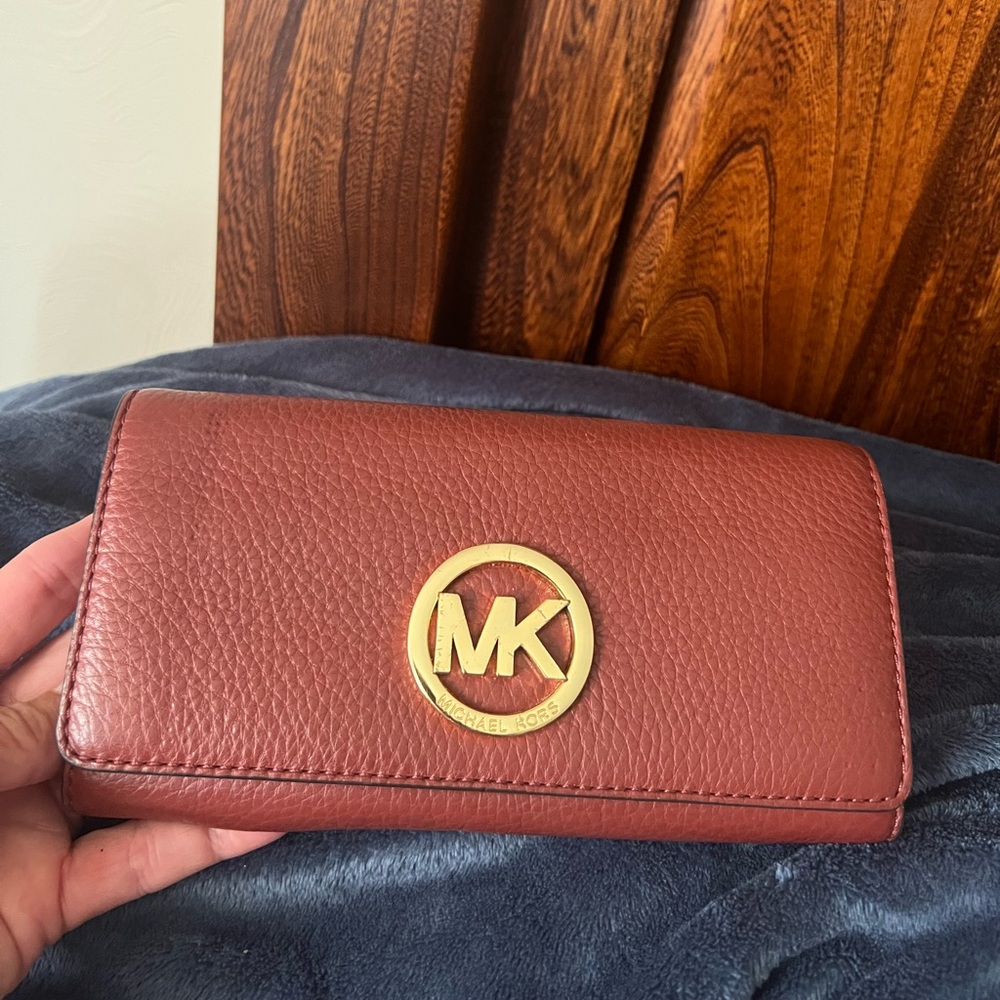 Michael Kors Brown Leather Wallet, good/excellent condition